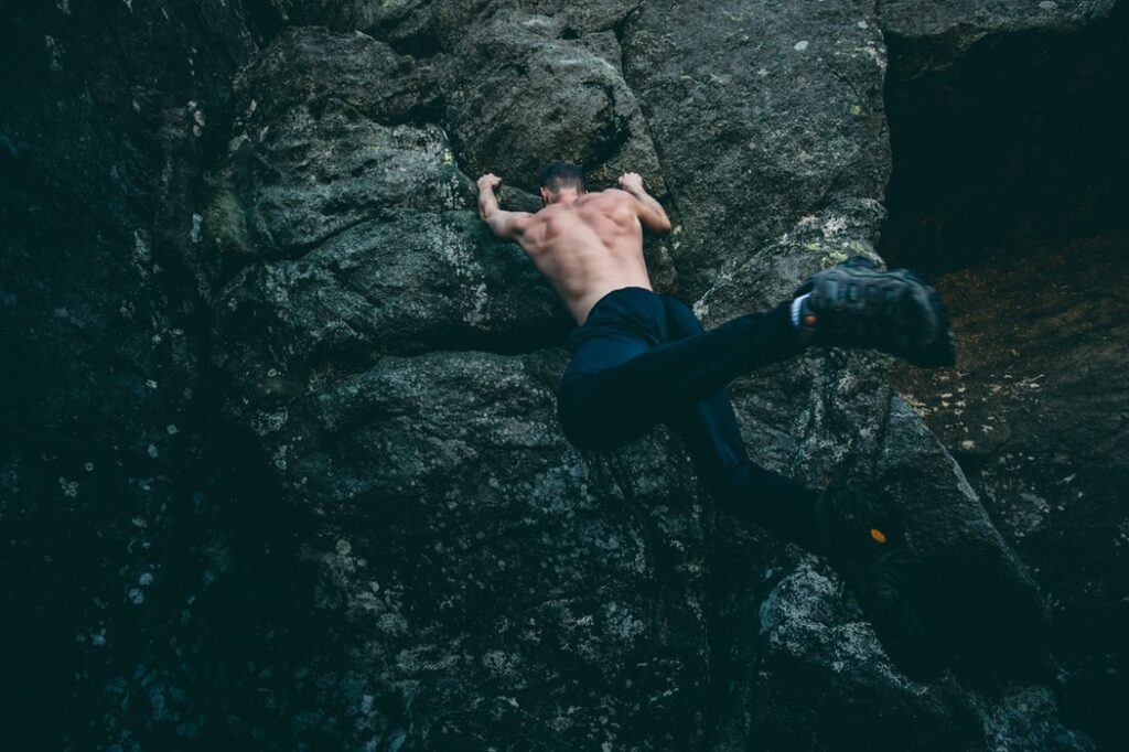 is deep water soloing dangerous