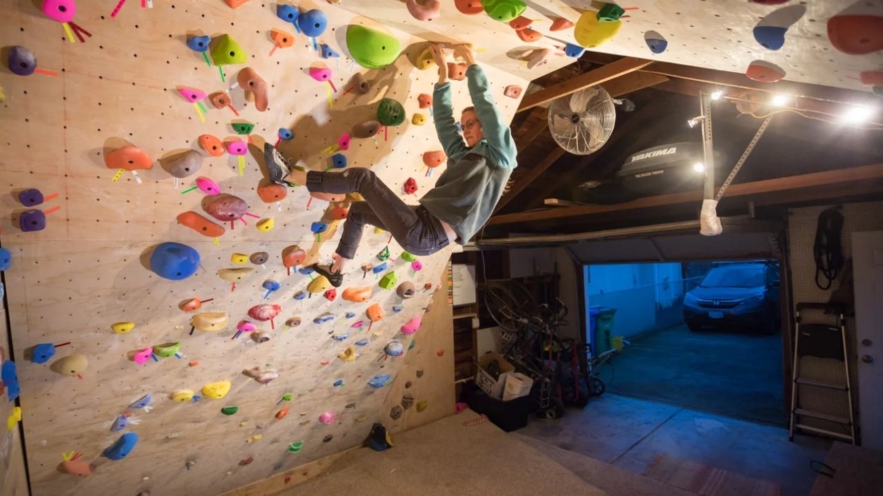 Types of Climbing Wall Holds How to choose and plot them?