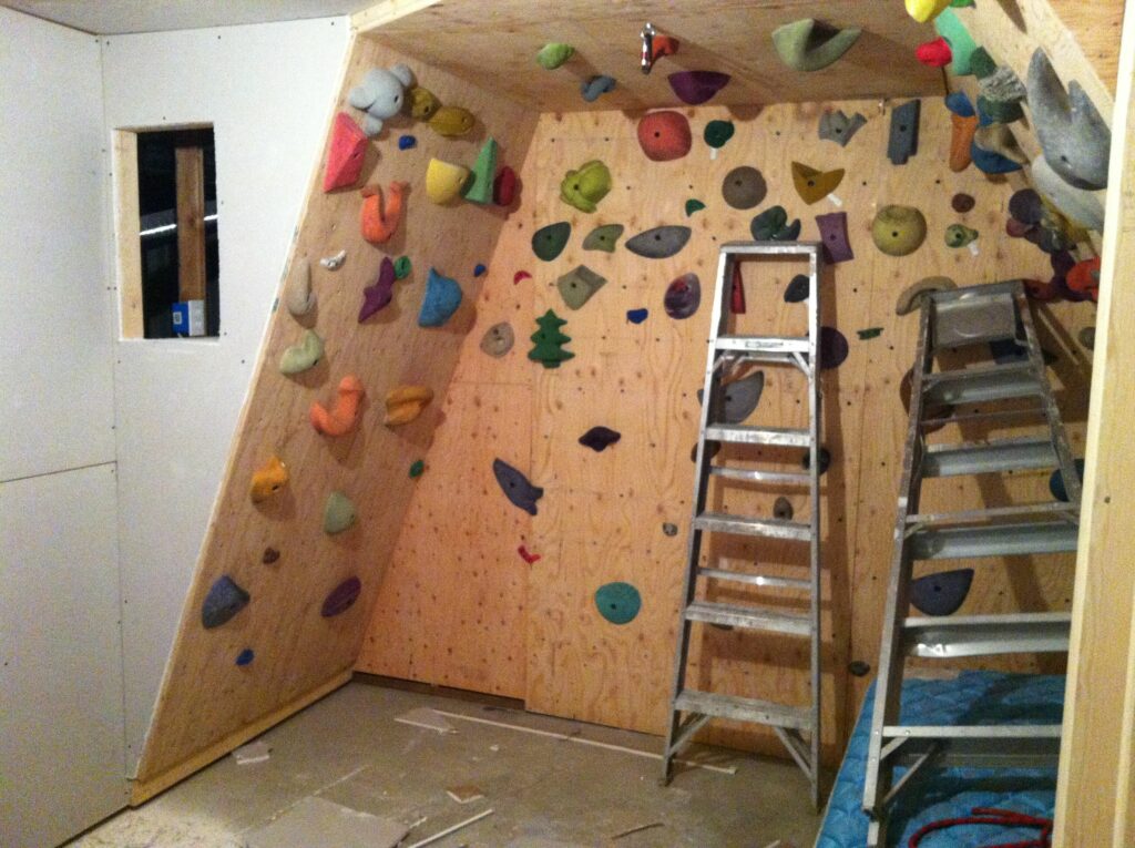How To Build A Diy Home Climbing Wall At Easy Guide - How Much To Build A Rock Climbing Wall